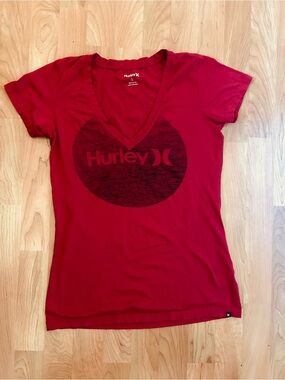 Hurley Women's Red V-Neck Graphic Logo Tee